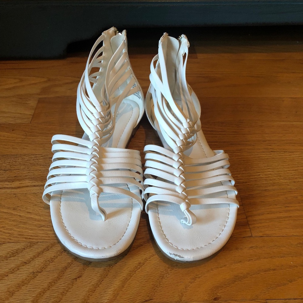 Shoe Dazzle Benita White Gladiator Sandals